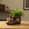 Rabbit shoe planter Pot