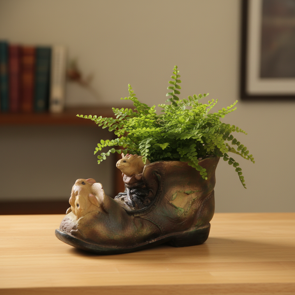 Rabbit shoe planter Pot