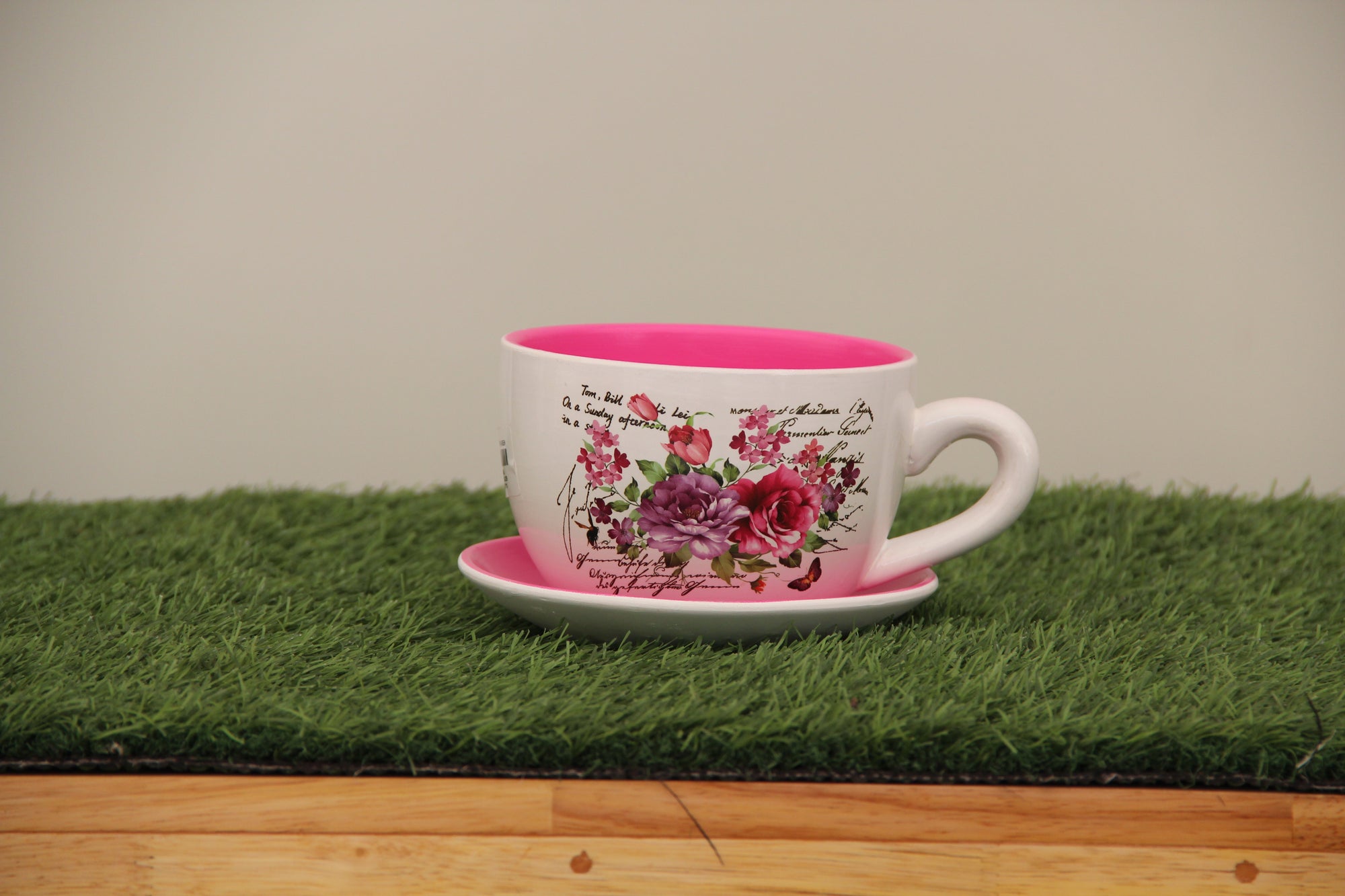 Ceramic Tea Cup & Soucer Type Pot (4.3x5.9 Inches)